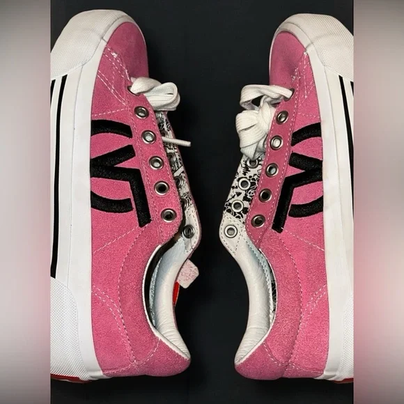 Vans Pink and Black Suede Ultra Cush Shoes - brand new without box - Picture 4 of 7